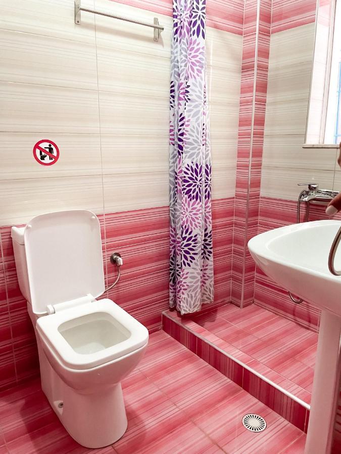 Hostel Andrey Sarande Luaran gambar